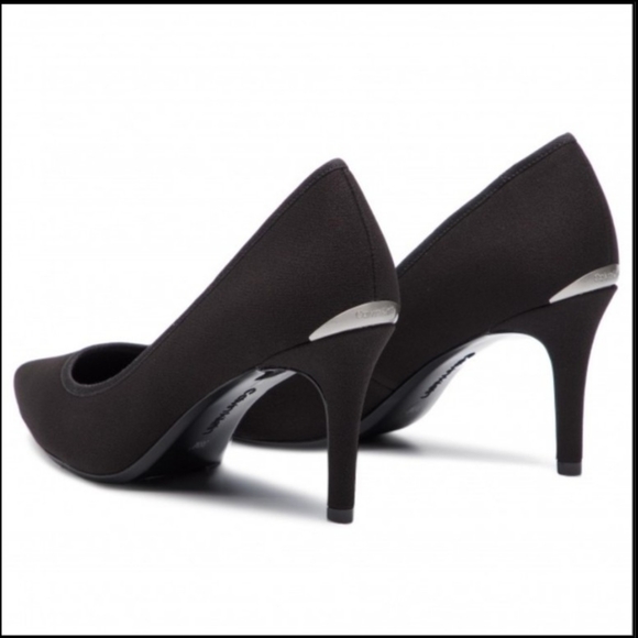 ⬇️ Calvin Klein Navy Suade Pumps - Picture 3 of 3